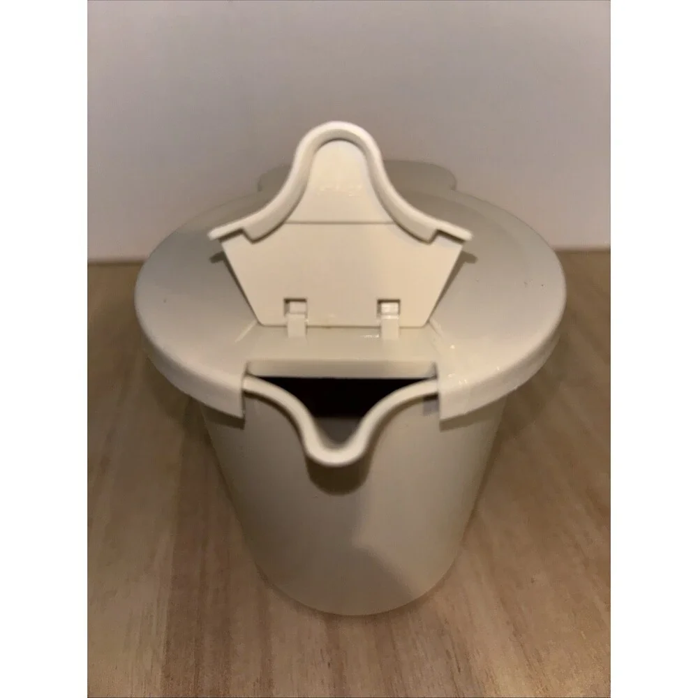 Vintage Tupperware Creamer Beige Colored #574-12 - Picture 3 of 8